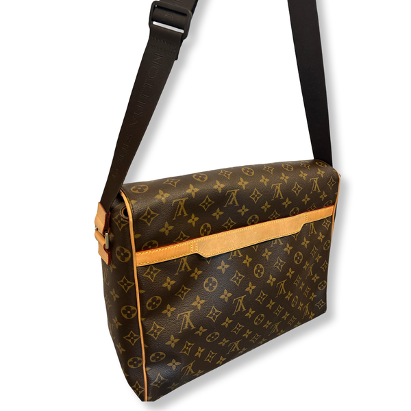 Louis Vuitton Messenger